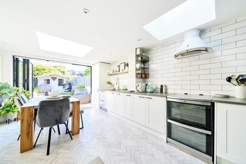 4 bedroom terraced house for sale, York Road, Teddington, TW11