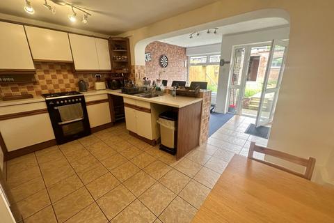 120 Butely Road, Luton, LU4 9EX