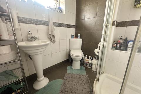 120 Butely Road, Luton, LU4 9EX