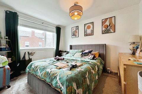 2 bedroom flat to rent, Central Road, West Didsbury, Manchester, M20