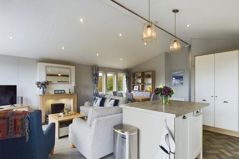 3 bedroom lodge for sale, Sea Lawns, Boswinger, St. Austell, Cornwall, PL26