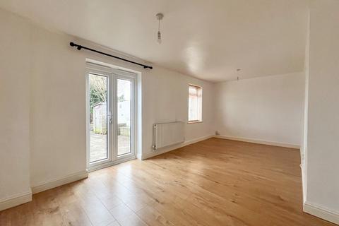 3 bedroom terraced house for sale, Pretoria Road, Patchway, Bristol, Gloucestershire, BS34