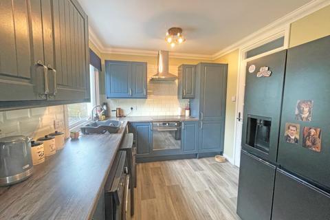 4 bedroom end of terrace house for sale, 12 Wades Road, Kinlochleven