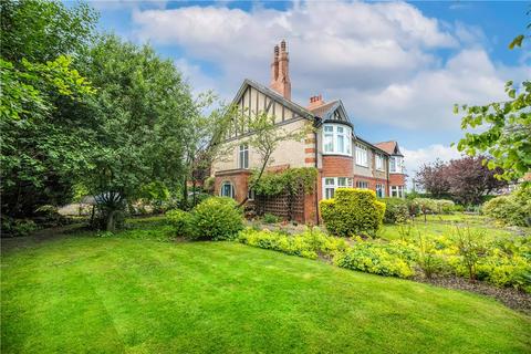 4 bedroom semi-detached house for sale, Woodlands Drive, Harrogate, North Yorkshire