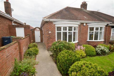 2 bedroom bungalow to rent, Wimbourne Avenue, High Barnes