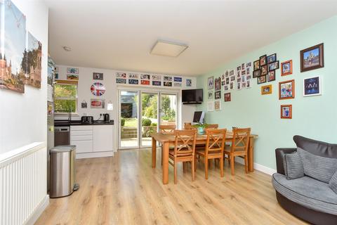 4 bedroom detached house for sale, Minster Road, Minster-On-Sea, Sheerness, Kent