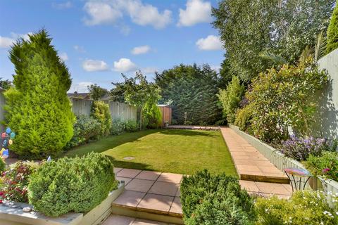 4 bedroom detached house for sale, Minster Road, Minster-On-Sea, Sheerness, Kent