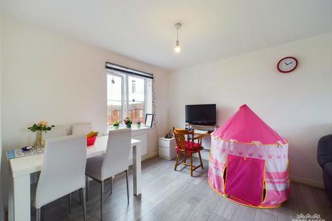 2 bedroom flat for sale, Anderson Grove, Newport, Newport, NP19 4BX