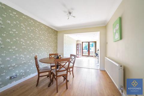 3 bedroom semi-detached house for sale, Robin Close, Romford, RM5