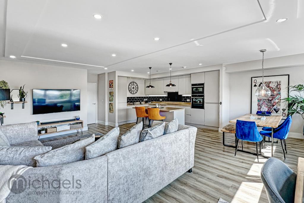 Open Plan Kitchen/Living Room/Dining Area