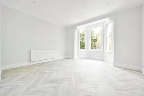 2 bedroom flat to rent, Earls Court Road, Earls Court, SW5