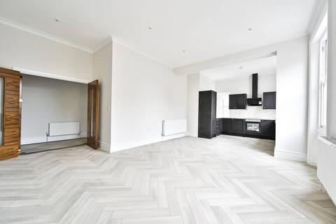 4 bedroom flat to rent, Earls Court Road, Earls Court, SW5