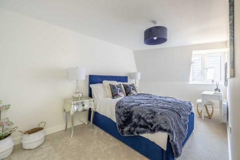 2 bedroom terraced house for sale, The Grove, Slough SL1