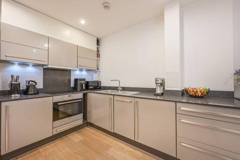 Studio for sale, Salton Square, Limehouse, London, E14