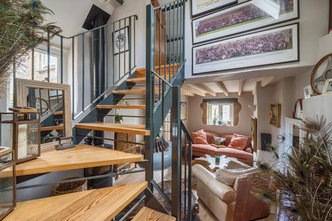 2 bedroom terraced house for sale, Main Road, Alvescot, Bampton, Oxfordshire, OX18