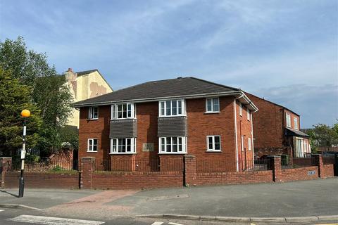 1 bedroom flat for sale, Eastbourne Road, Southport PR8