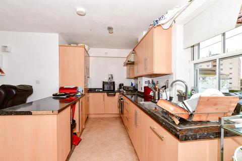 3 bedroom apartment for sale, Park Road, Herne Bay, Kent