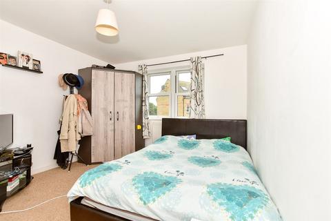 3 bedroom apartment for sale, Park Road, Herne Bay, Kent