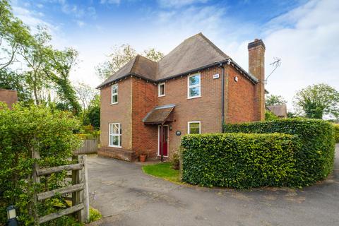 5 bedroom detached house for sale, Canterbury Road, Etchinghill, Folkestone, CT18