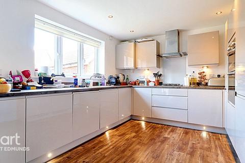 4 bedroom detached house for sale, Shackeroo Road, Bury St Edmunds