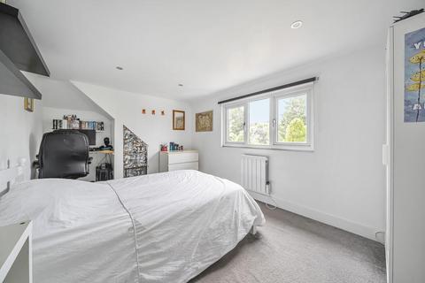 88 Chestnut Avenue, West Wickham, BR4 9EX