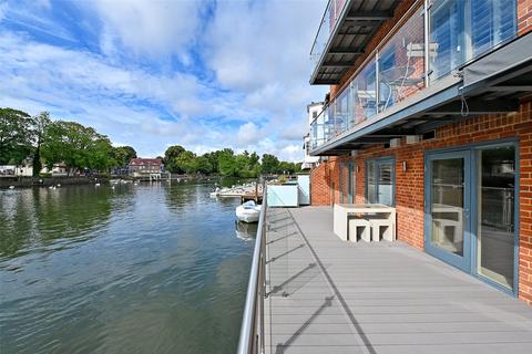 undefined, High Street, Eton, Windsor, Berkshire, SL4