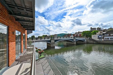 undefined, High Street, Eton, Windsor, Berkshire, SL4