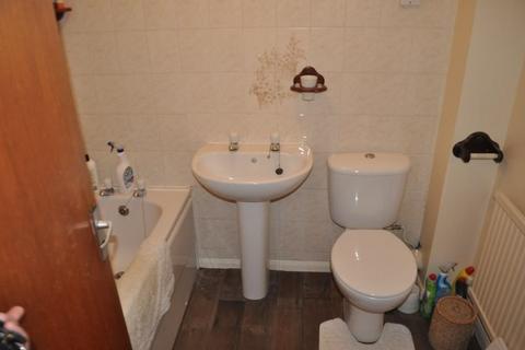 3 bedroom semi-detached house to rent, Manor Road, Martlesham Heath IP5