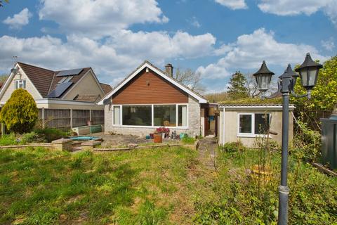 2 bedroom detached bungalow for sale, Southwick Road, Highbridge TA9