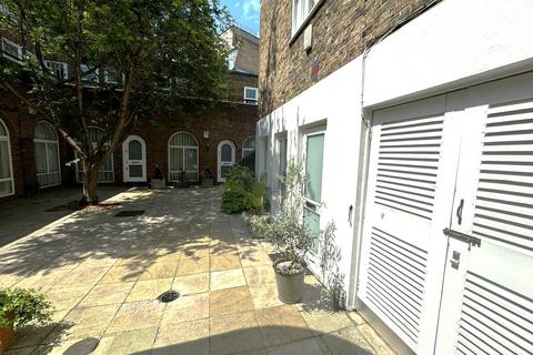 1 bedroom flat for sale, Kinnerton Yard, London SW1X