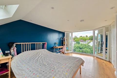 5 bedroom semi-detached house for sale, Broad Walk, London, SE3