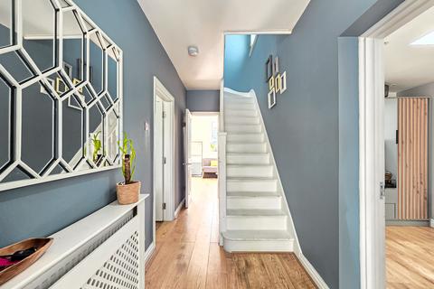 236 Broad Walk, Kidbrooke, London, SE3 8NQ