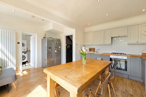 236 Broad Walk, Kidbrooke, London, SE3 8NQ