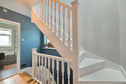 236 Broad Walk, Kidbrooke, London, SE3 8NQ