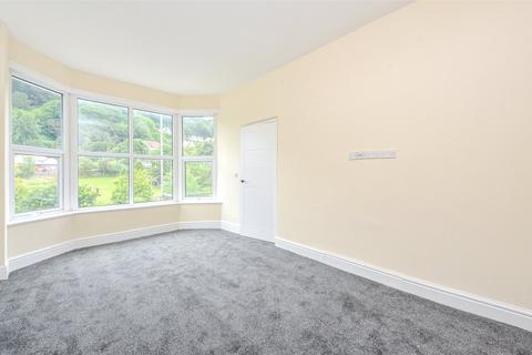 2 bedroom maisonette for sale, Abbey Road, Llandudno, Conwy, LL30