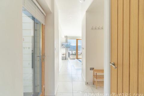 undefined, Panteidal, Aberdovey LL35