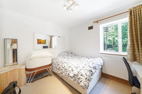 2 bedroom flat to rent, Bradman House, Abercorn Place, St John's Wood, London