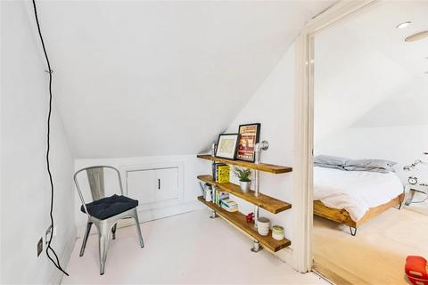 2 bedroom flat for sale, Cavendish Road, SW12