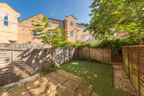273a Westferry Road, London, E14 3RS