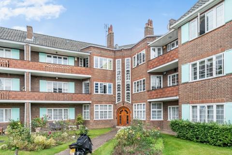 3 bedroom apartment to rent, Roehampton Close Roehampton SW15