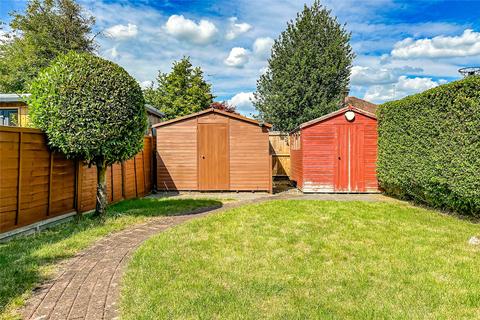 3 bedroom semi-detached house to rent, Weybourne Close, Harpenden, Hertfordshire, AL5