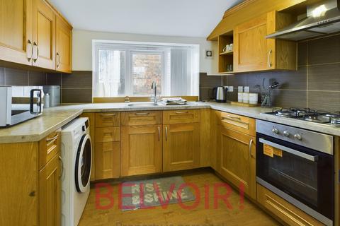 3 bedroom duplex to rent, Bucknall New Road, Hanley, Stoke-on-Trent, ST1