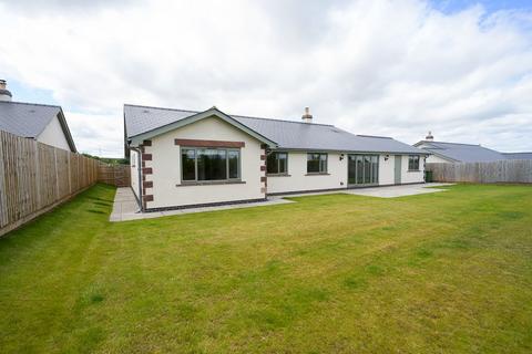 4 bedroom detached bungalow for sale, Orchard Close, Glewstone, Ross-On-Wye