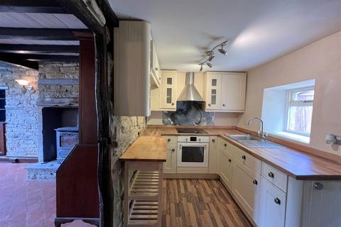 2 bedroom terraced house for sale, Barnside Lane, Hepworth, Holmfirth, HD9 1TN