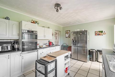 3 bedroom detached bungalow for sale, Gorleston Road, Lowestoft