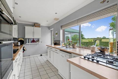 5 bedroom detached bungalow for sale, Highlands, Windmill Hill, Stoulton, Worcestershire.  WR7 4RW