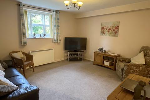 2 bedroom flat for sale, Webber House, Tewkesbury GL20