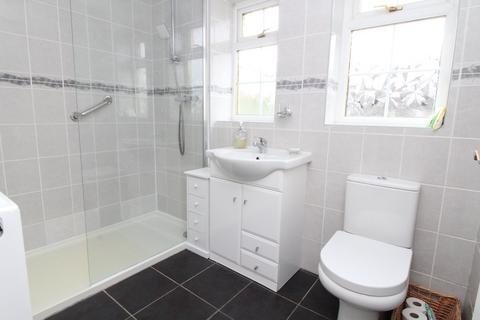 12 Cliffe Avenue, Harden, Bingley, BD16 1LN