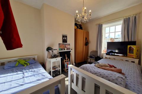 3 bedroom terraced house to rent, Chorley, Chorley PR7