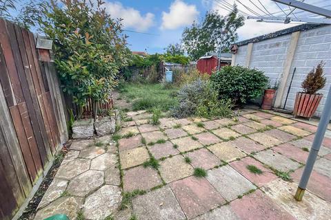 11a Chestnut Drive, Greenhill, Herne Bay, CT6 7PP